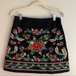 Embroidered skirt